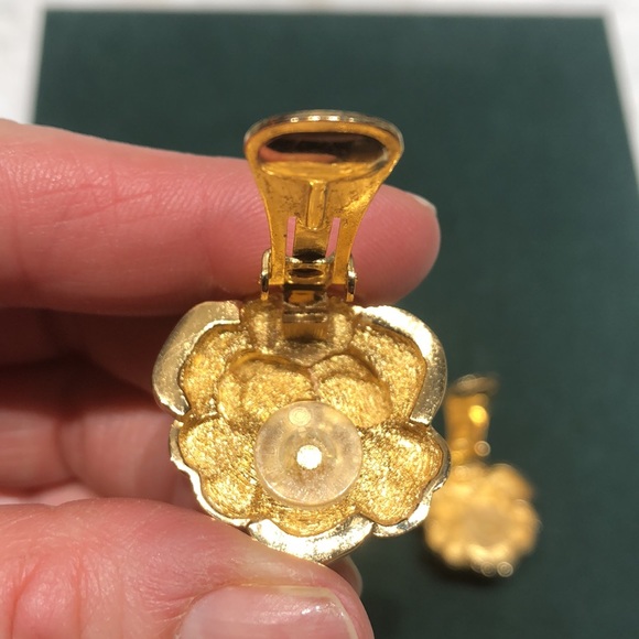 Dior gold brush tone floral clip on earrings with rhinestones. - Picture 4 of 7